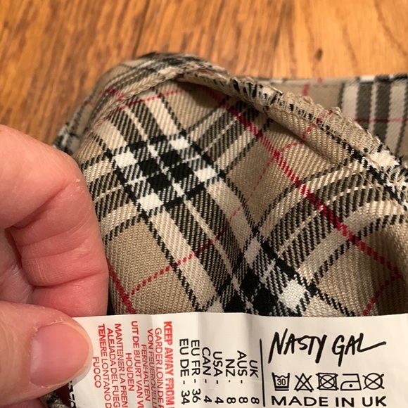 Nasty Gal plaid pants - Picture 5 of 6
